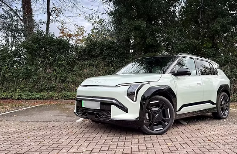 Kia EV3 Review: Real-World 500km Range, Premium Cabin, and ADAS Tested