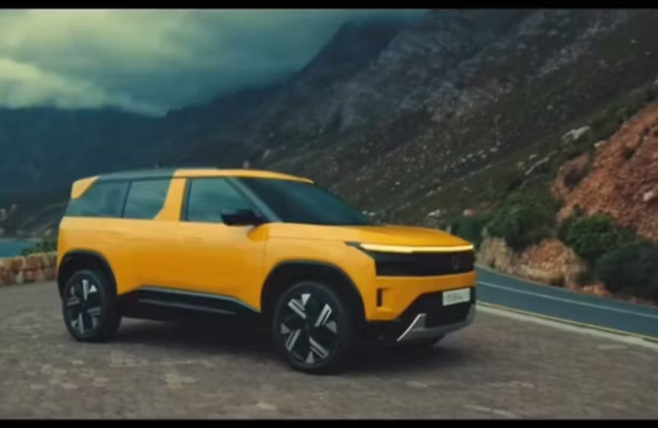 Tata Sierra Fully Revealed – Bold Design and Futuristic Interior Ahead of Launch