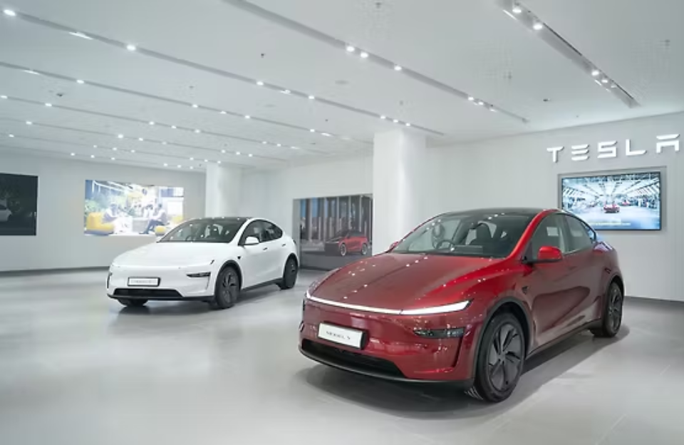 Tesla Opens Its First All-in-One Tesla Centre in Gurugram