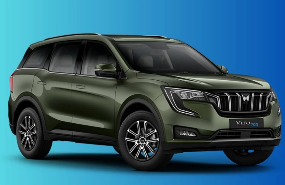 2026 Mahindra XUV700 Facelift Rendered in New Colours – Based on Latest Spy Shots