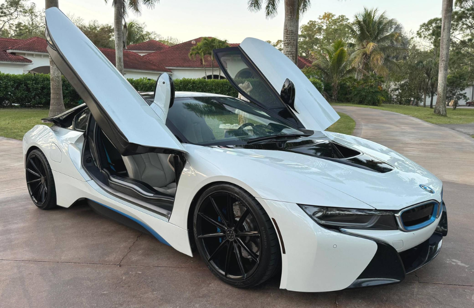 i8